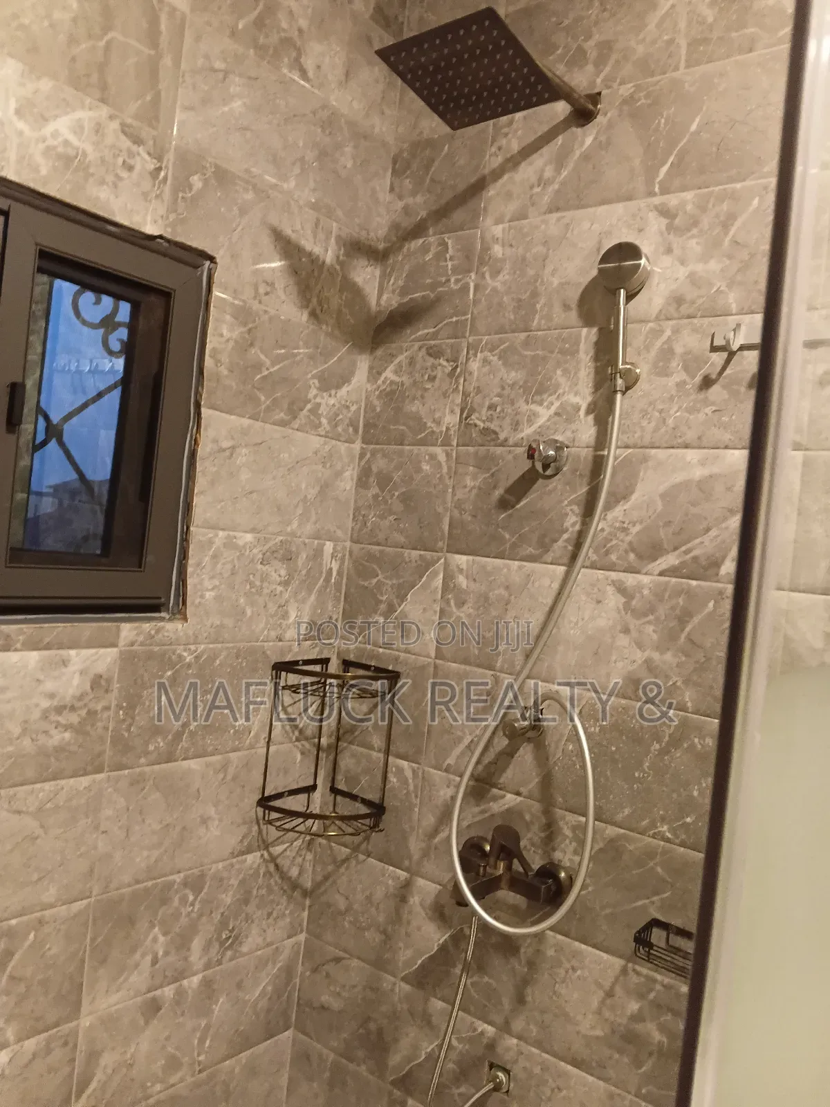 2bdrm Apartment in Lakeside Estate for rent