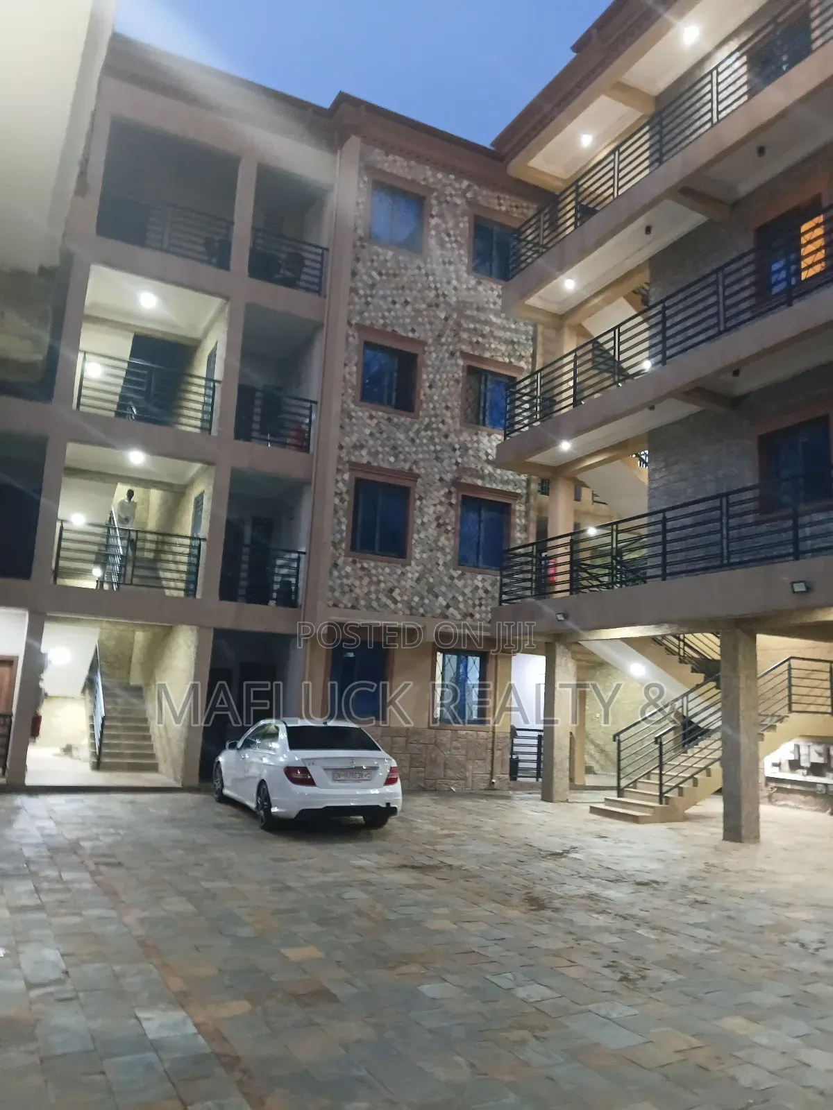 2bdrm Apartment in Lakeside Estate for rent