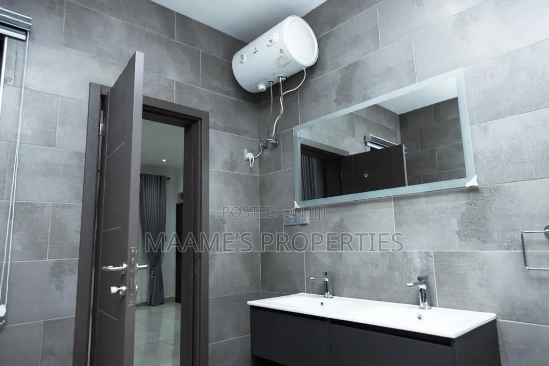 4bdrm Duplex in Amrahia for rent
