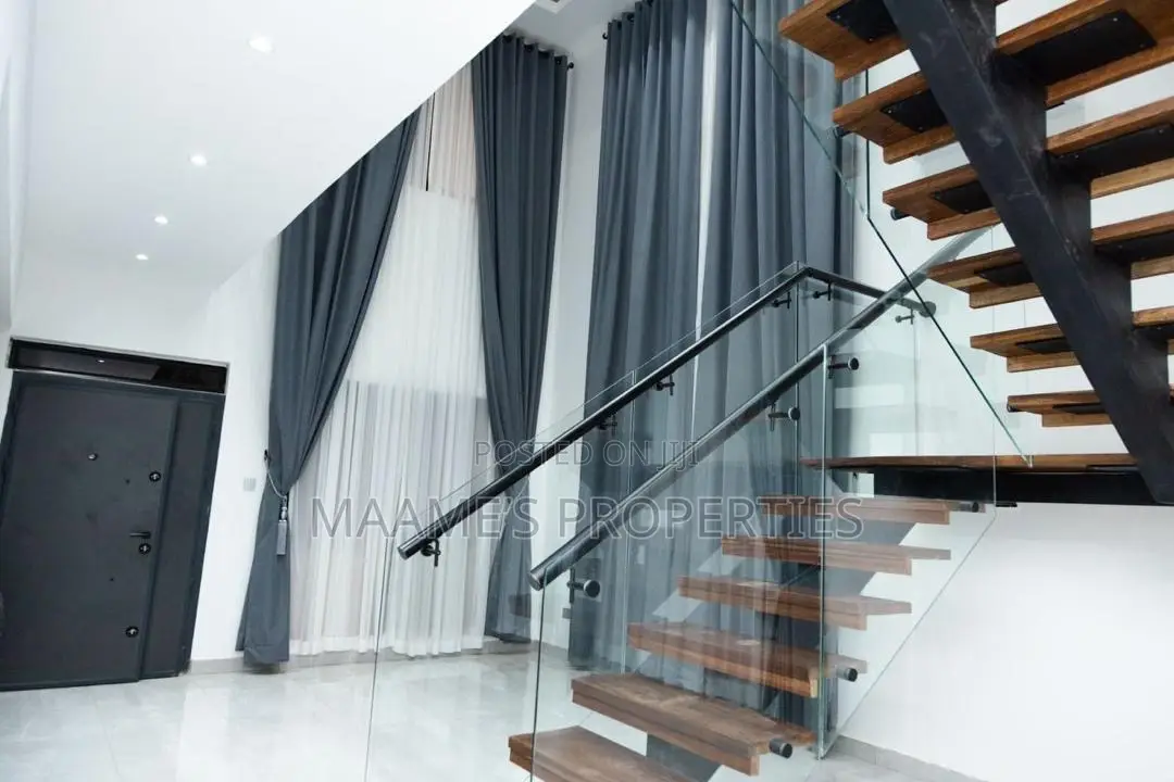 4bdrm Duplex in Amrahia for rent