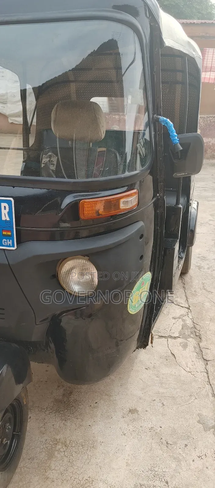 Bajaj RE 2020 Black