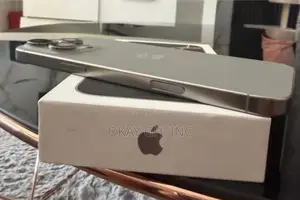New Apple iPhone 16 Pro Max 256 GB Silver