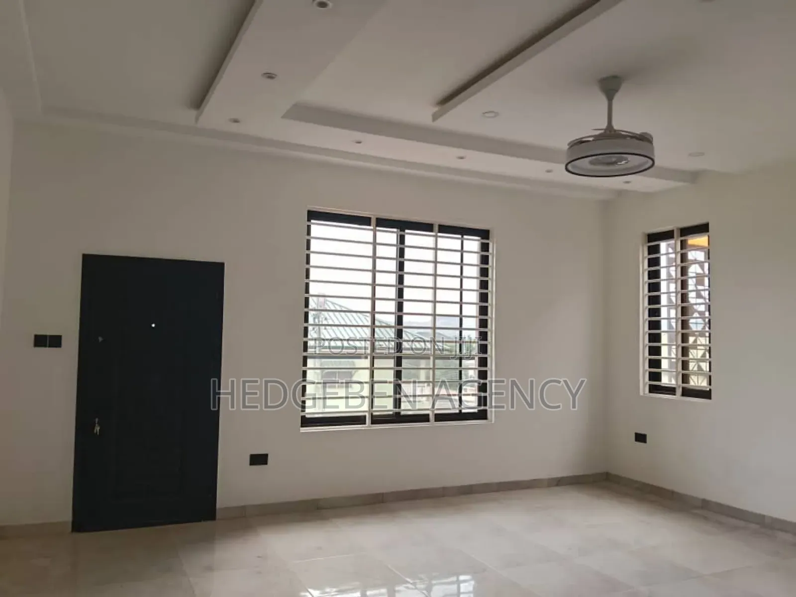 4bdrm Duplex in Oyarifa for sale