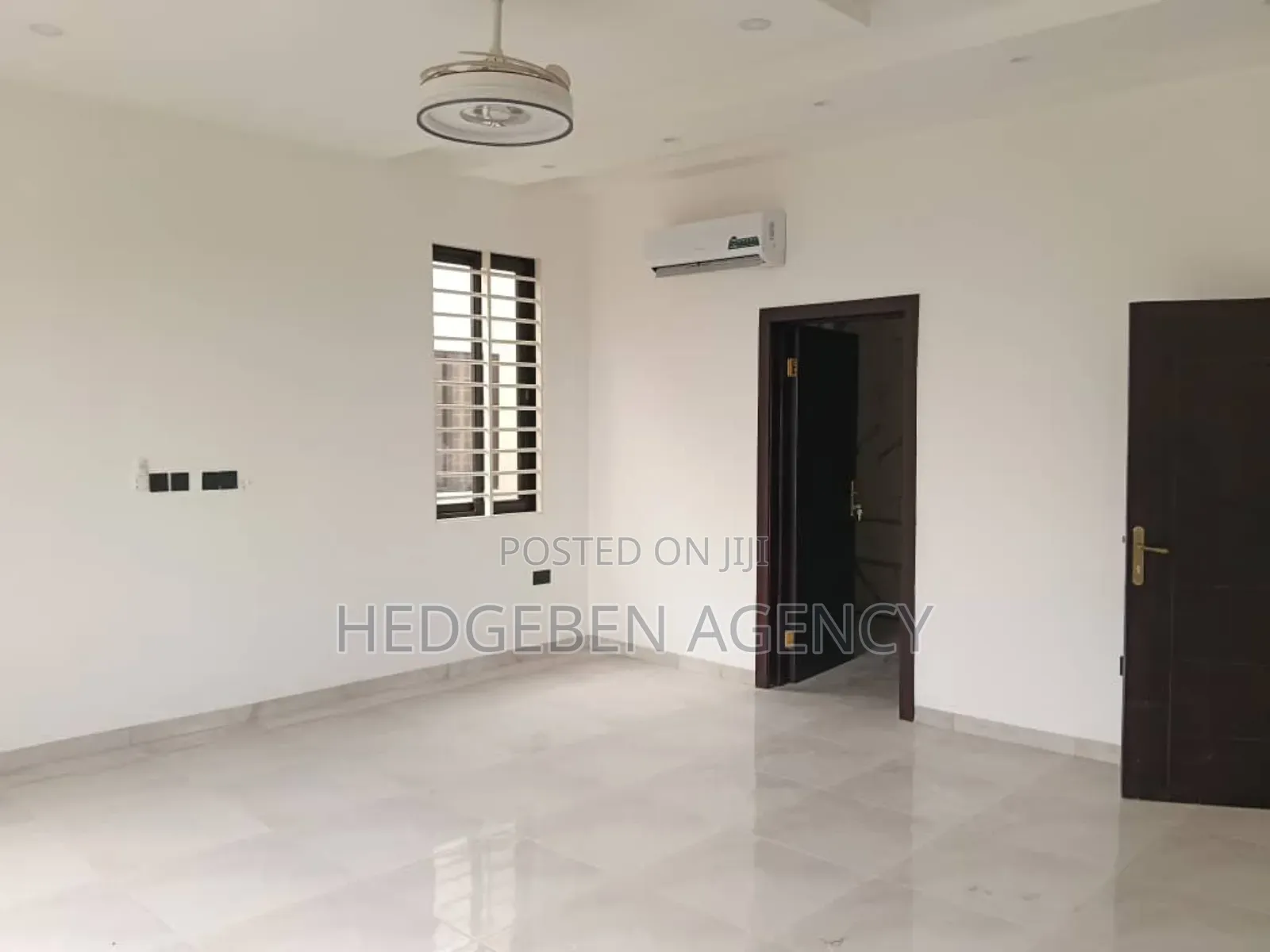 4bdrm Duplex in Oyarifa for sale