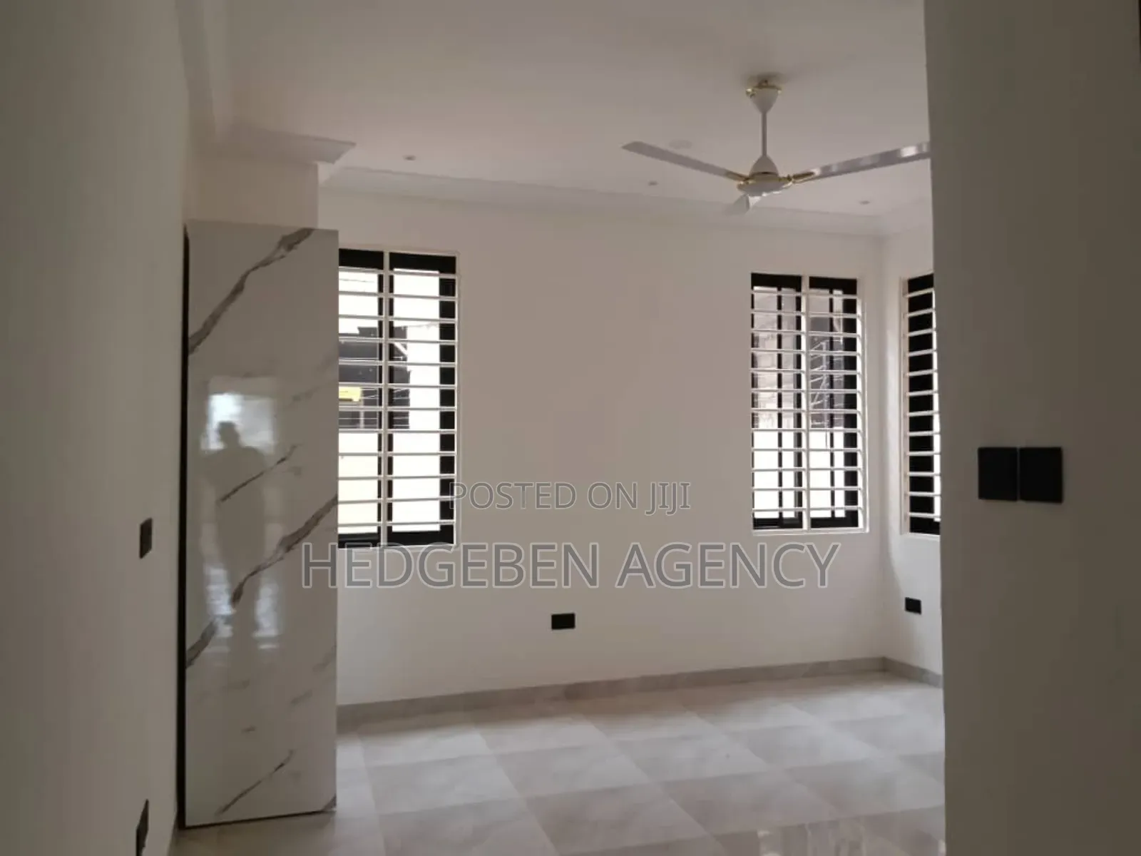 4bdrm Duplex in Oyarifa for sale
