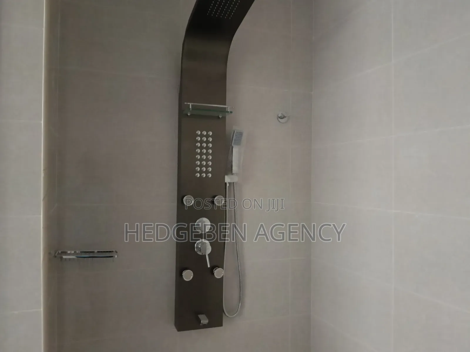 4bdrm Duplex in Oyarifa for sale