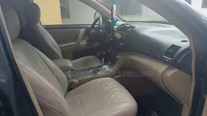 Toyota Highlander Limited 2010 Gray