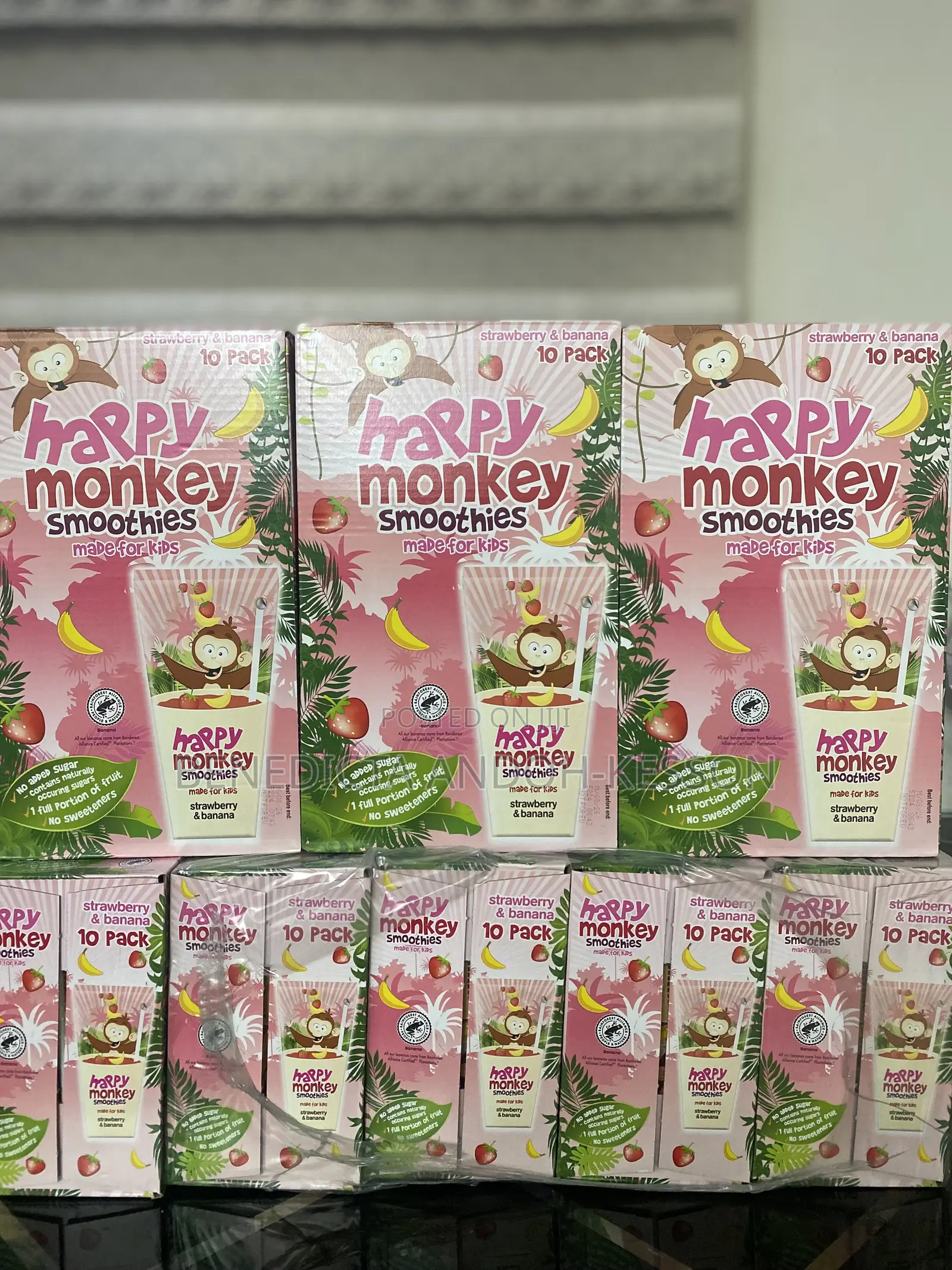 Happy Monkeys Strawberry and Banana Smoothie
