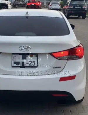 Hyundai Elantra Limited Sedan FWD (1.8L 4cyl 6A) 2013 White