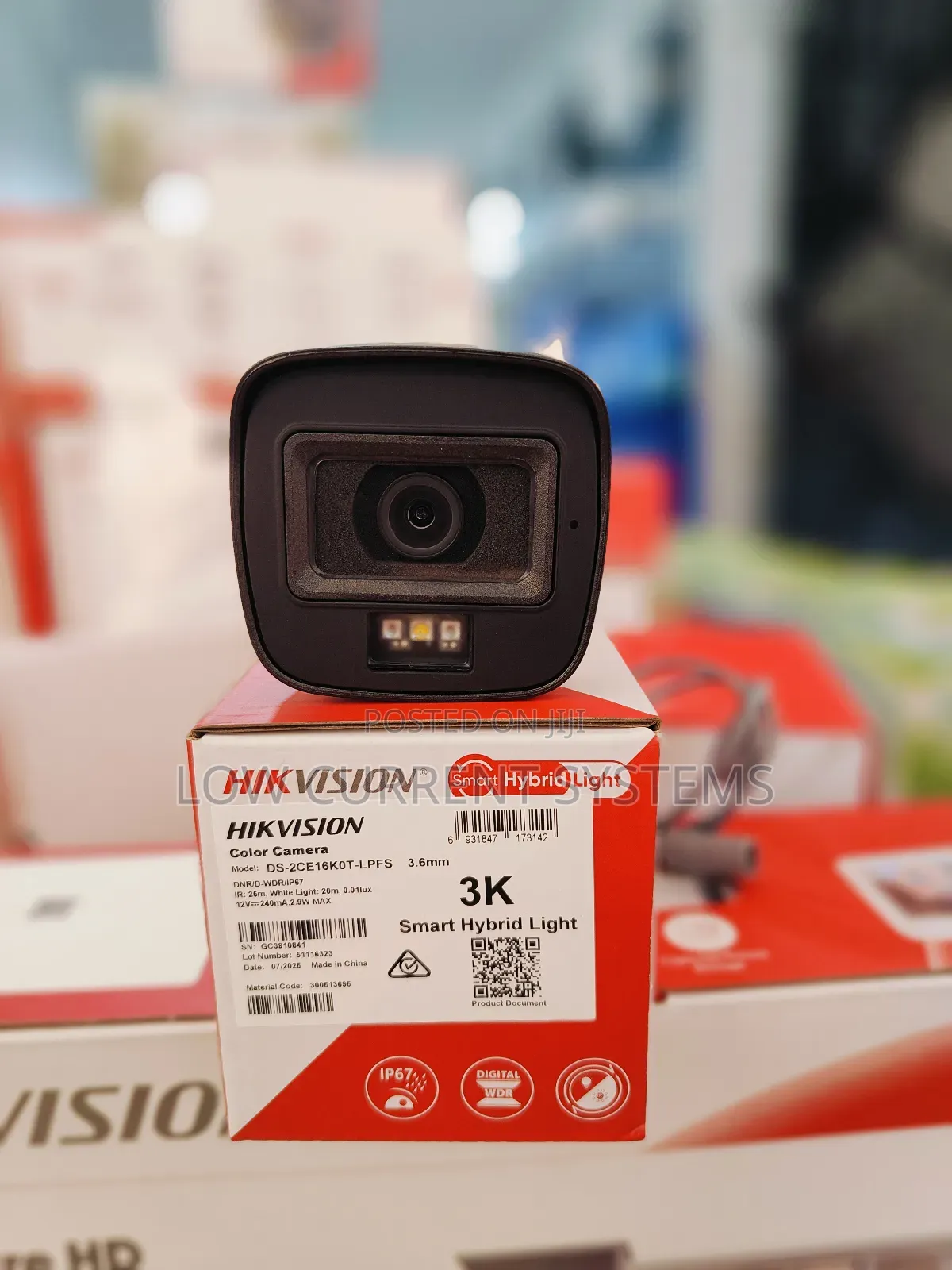 Hikvision Smart Hybrid Light Analog Camera With Audio