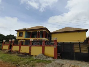 8bdrm House in Kotwi, Kumasi Metropolitan for rent