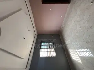 1bdrm Apartment in Mr Justice Estate, Bortiano for rent