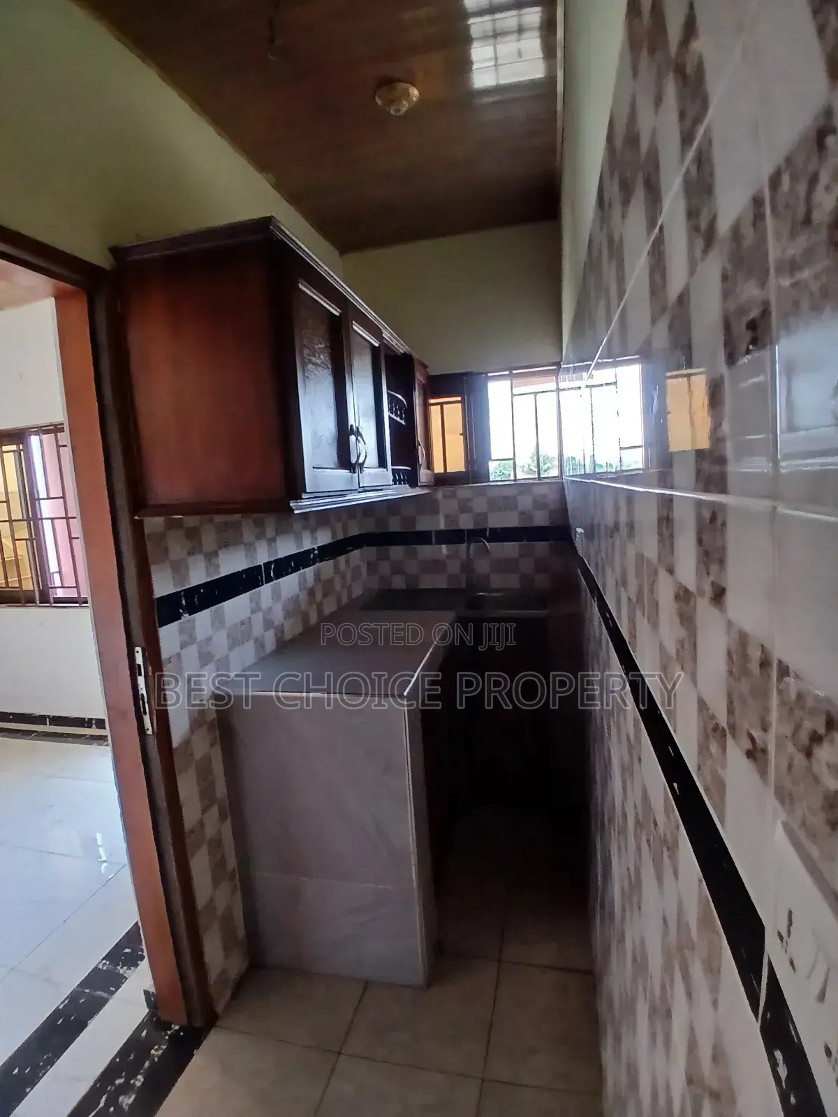 1bdrm Apartment in Lakeside for rent