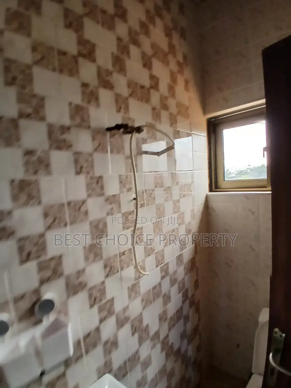 1bdrm Apartment in Lakeside for rent