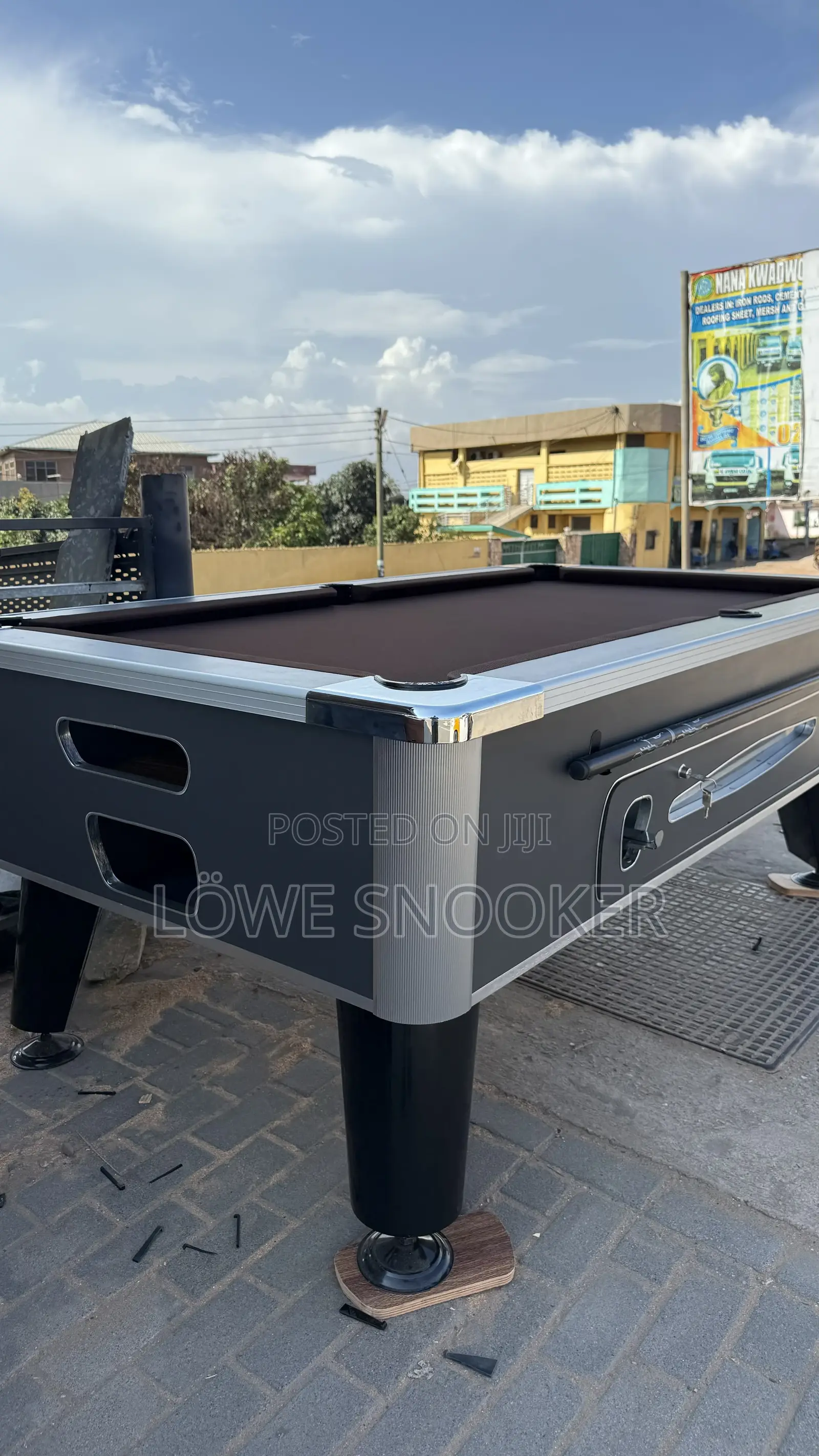Standard Pool Tables From Germany Available for a Cool Price