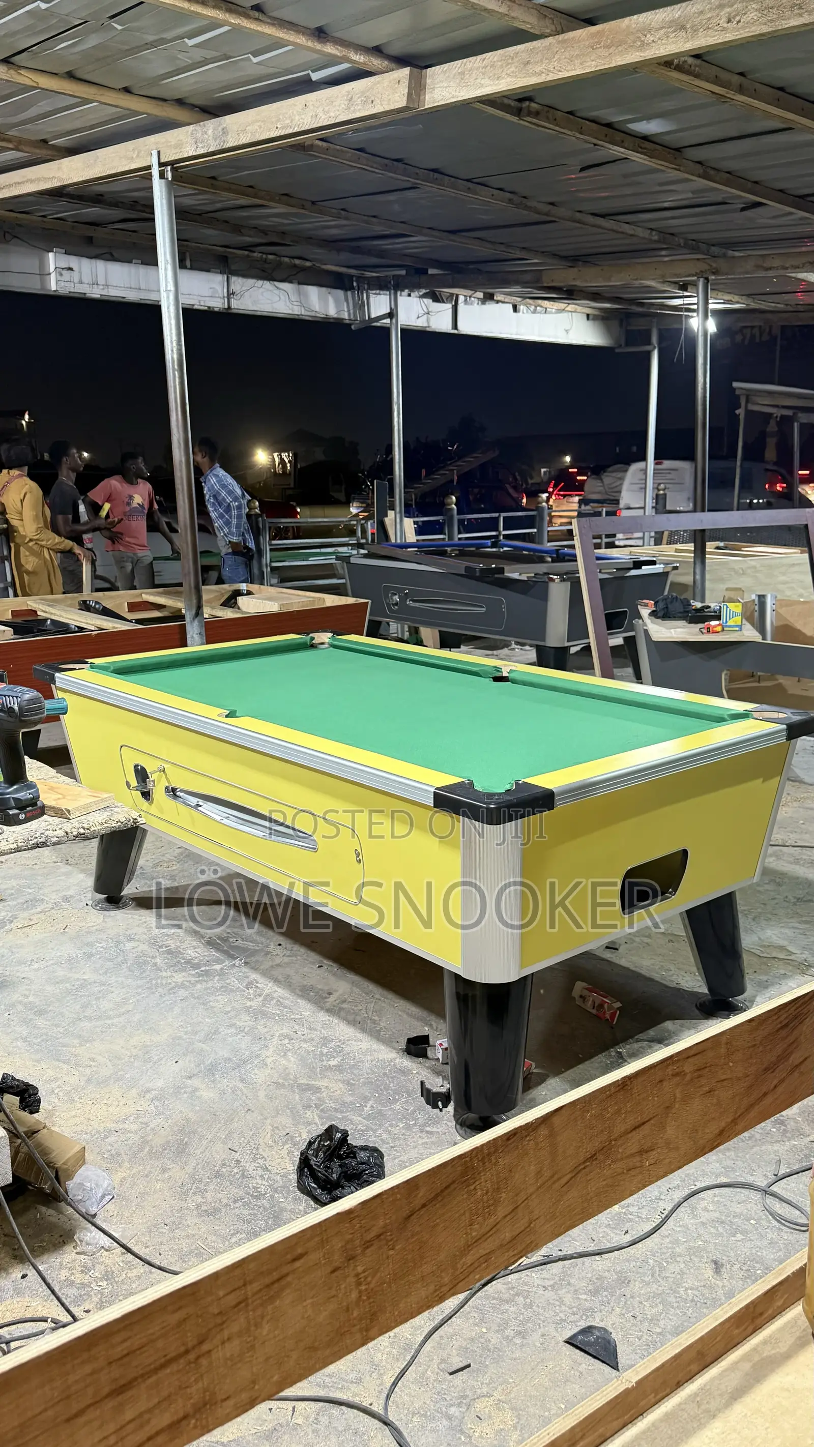 Standard Pool Tables From Germany Available for a Cool Price