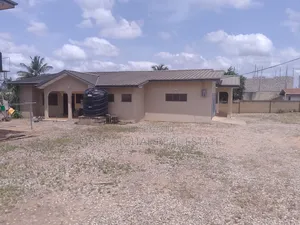 4 Bedroom Self Compound for Commercial Rent Obom Roadside