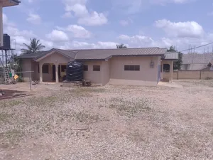 4 Bedroom Self Compound for Commercial Rent Obom Roadside