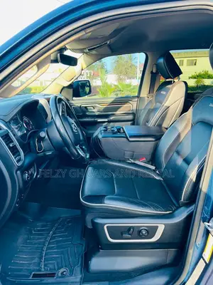 Dodge RAM 1500 5.7 Petrol AWD 2022 Blue