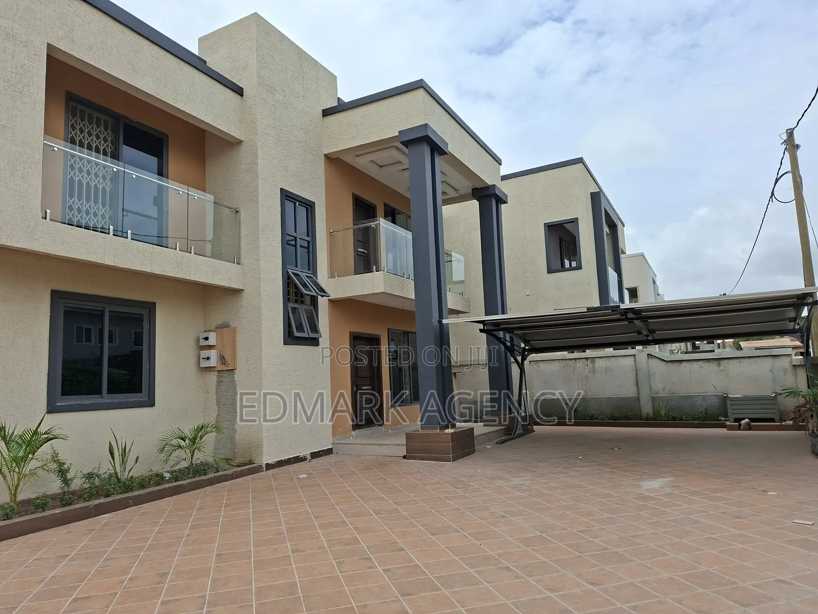 4bdrm House in Atomic Down, Accra Metropolitan for sale