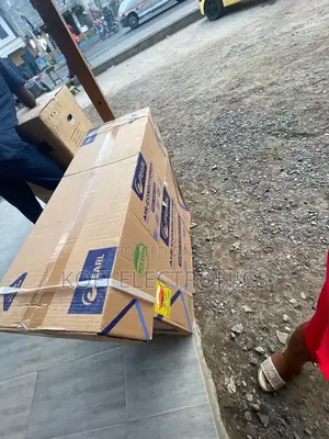 Chilling With Pearl 1.5 Hp Air Conditioner