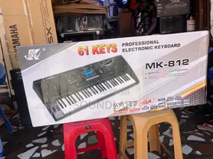 Meike Mk-812 Professional Electronic Keyboard.