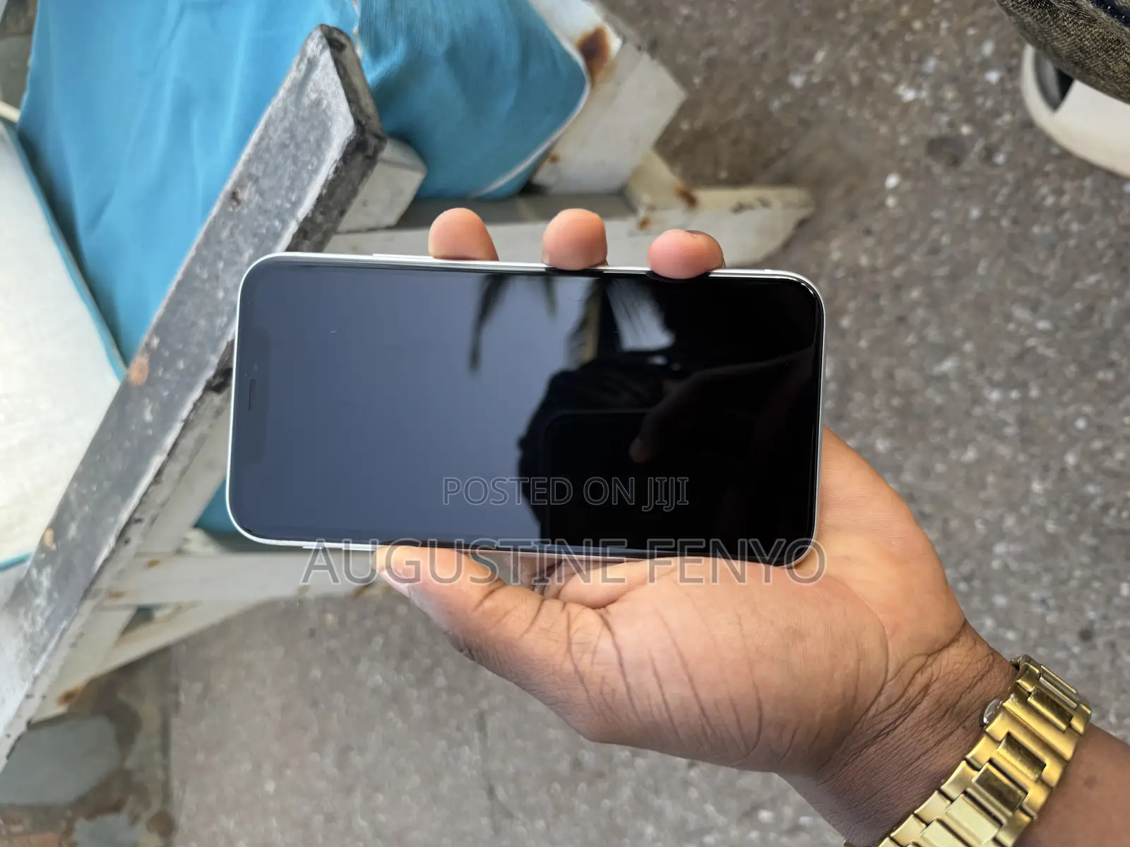 Apple iPhone XR 64 GB White