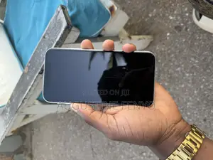 Apple iPhone XR 64 GB White