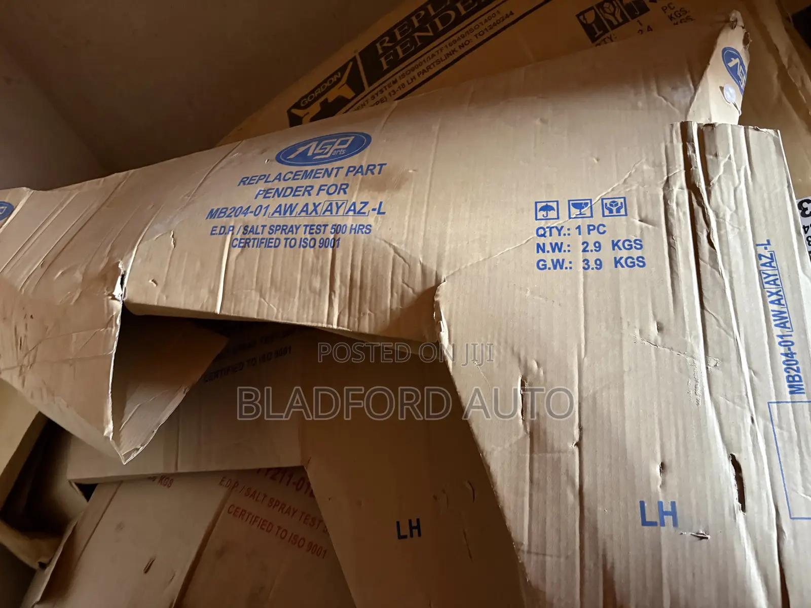 L200 2016 Fenders Pair