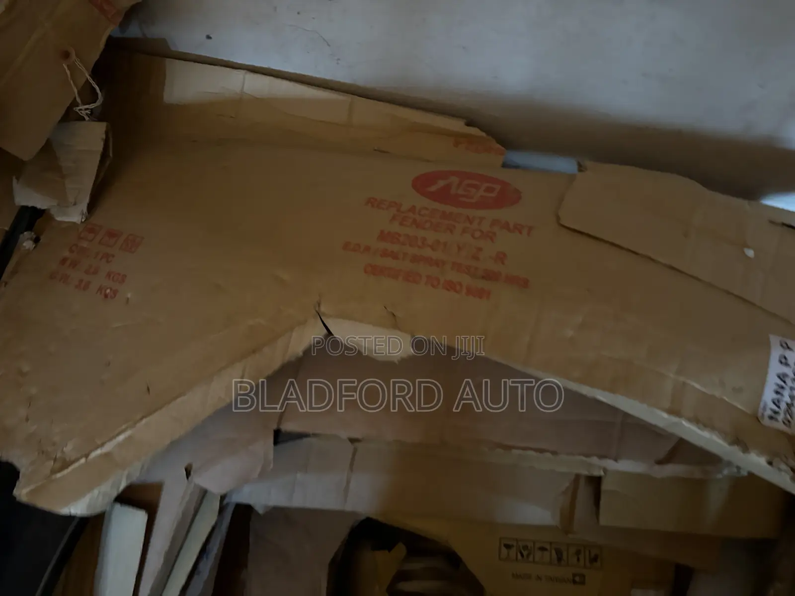 L200 2009-2012 Fenders Pair