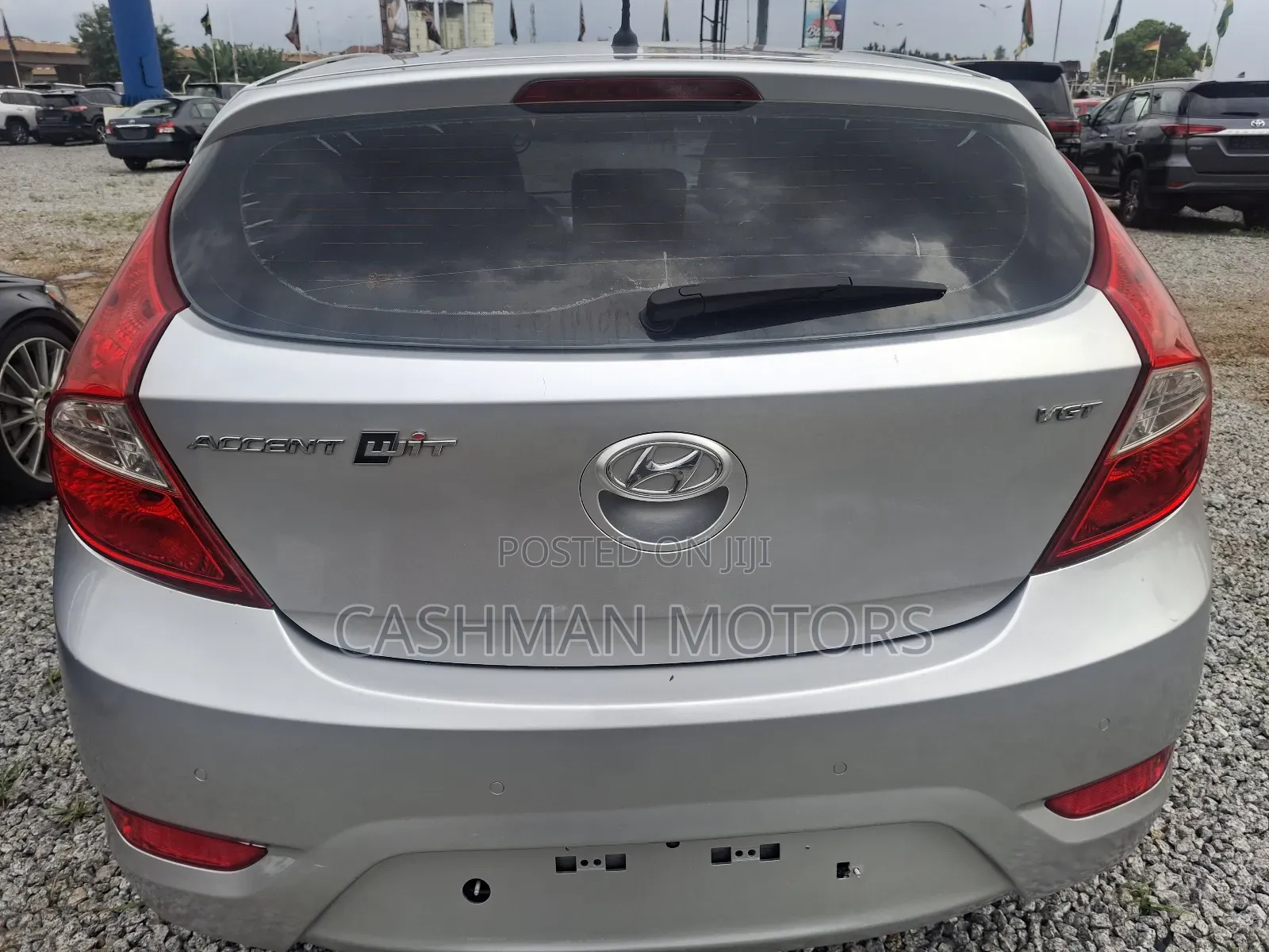 Hyundai Accent SE 4dr Hatchback (1.6L 4cyl 6A) 2014 Silver
