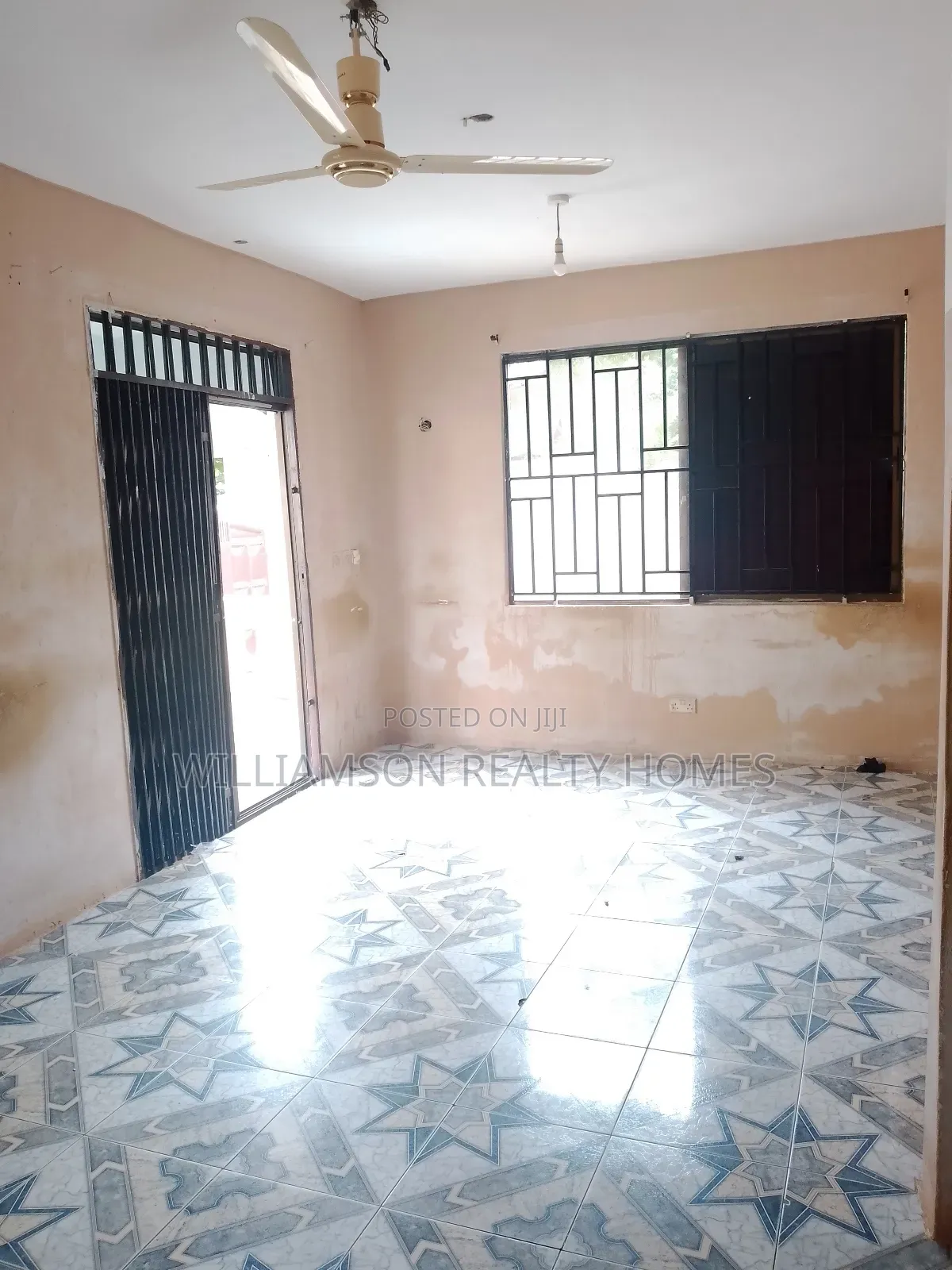 3bdrm Apartment in Hfc Estate Area, Spintex for rent