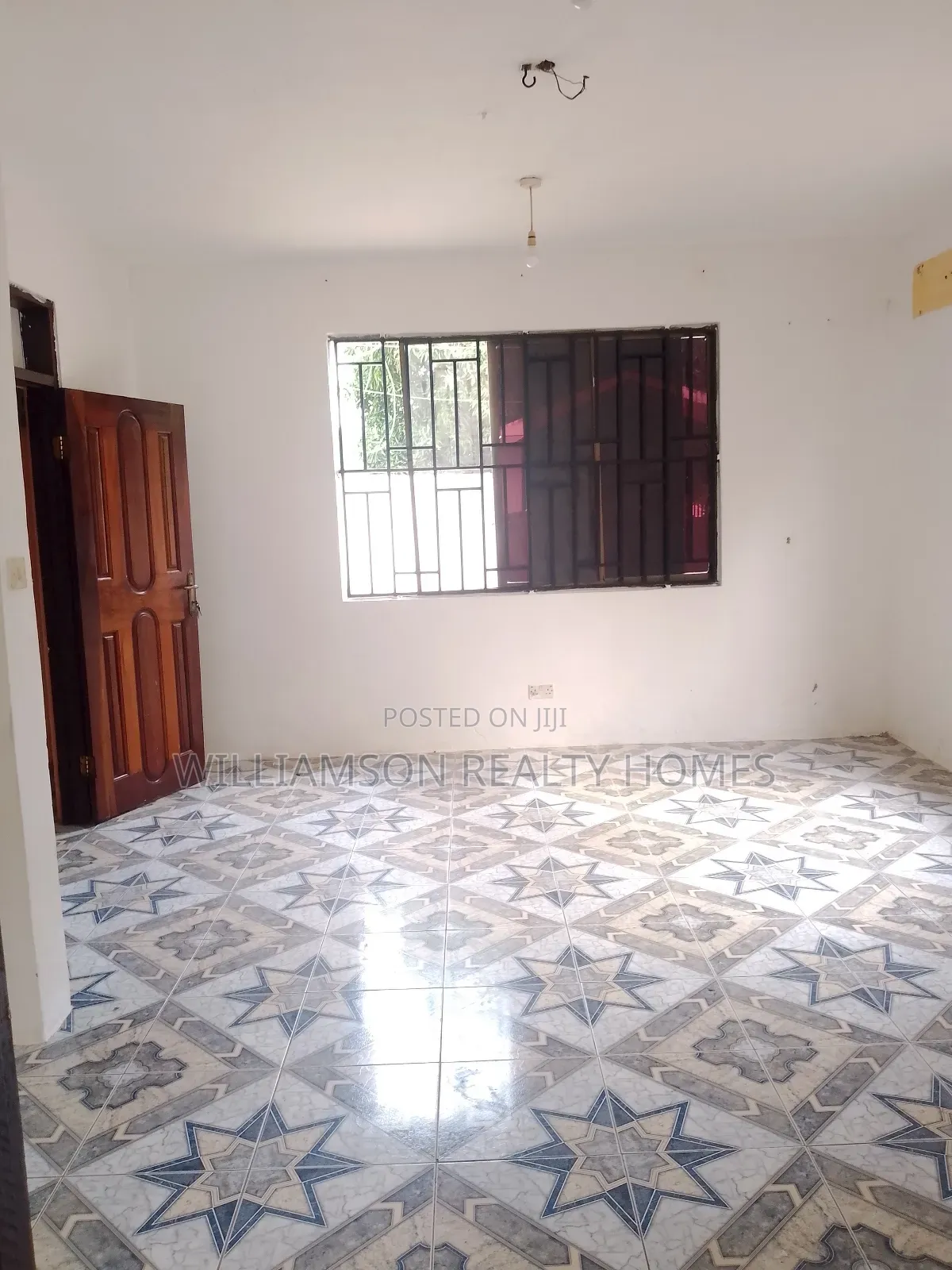 3bdrm Apartment in Hfc Estate Area, Spintex for rent