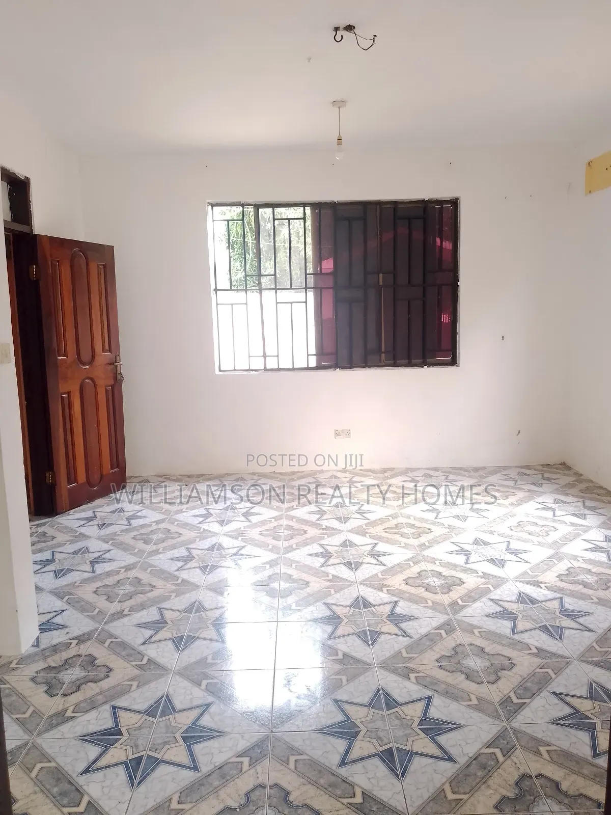 3bdrm Apartment in Hfc Estate Area, Spintex for rent