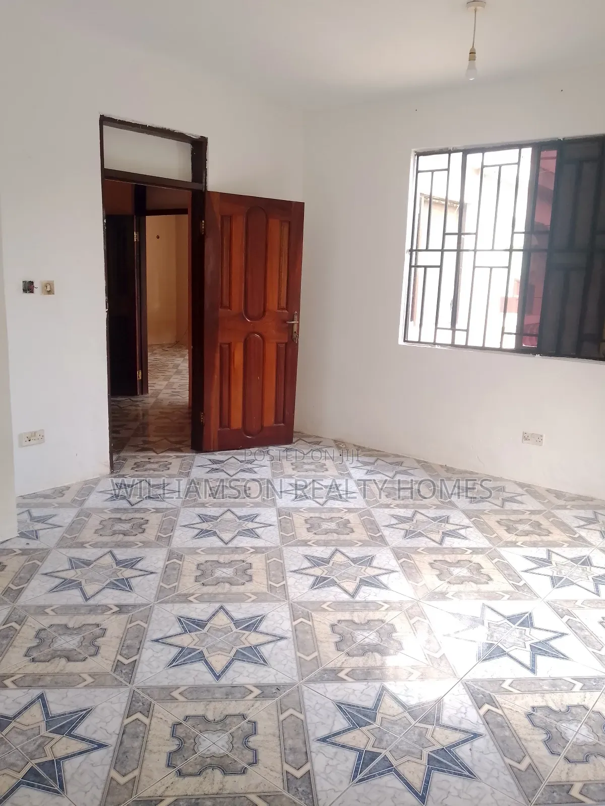 3bdrm Apartment in Hfc Estate Area, Spintex for rent