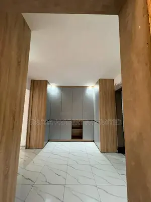4bdrm Duplex in Adjiganor, Adjiriganor for sale