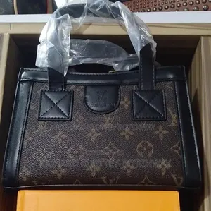 We Sells Quality and Beautiful Bags at Affordable Prices Come Get Urs