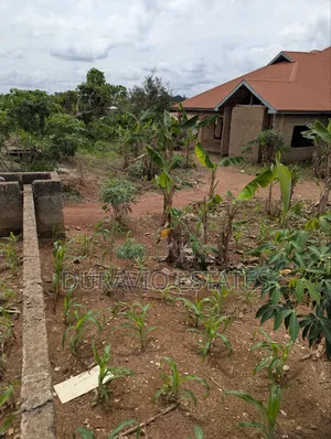 6bdrm House in Atwima Takyiman,, Kumasi Metropolitan for sale