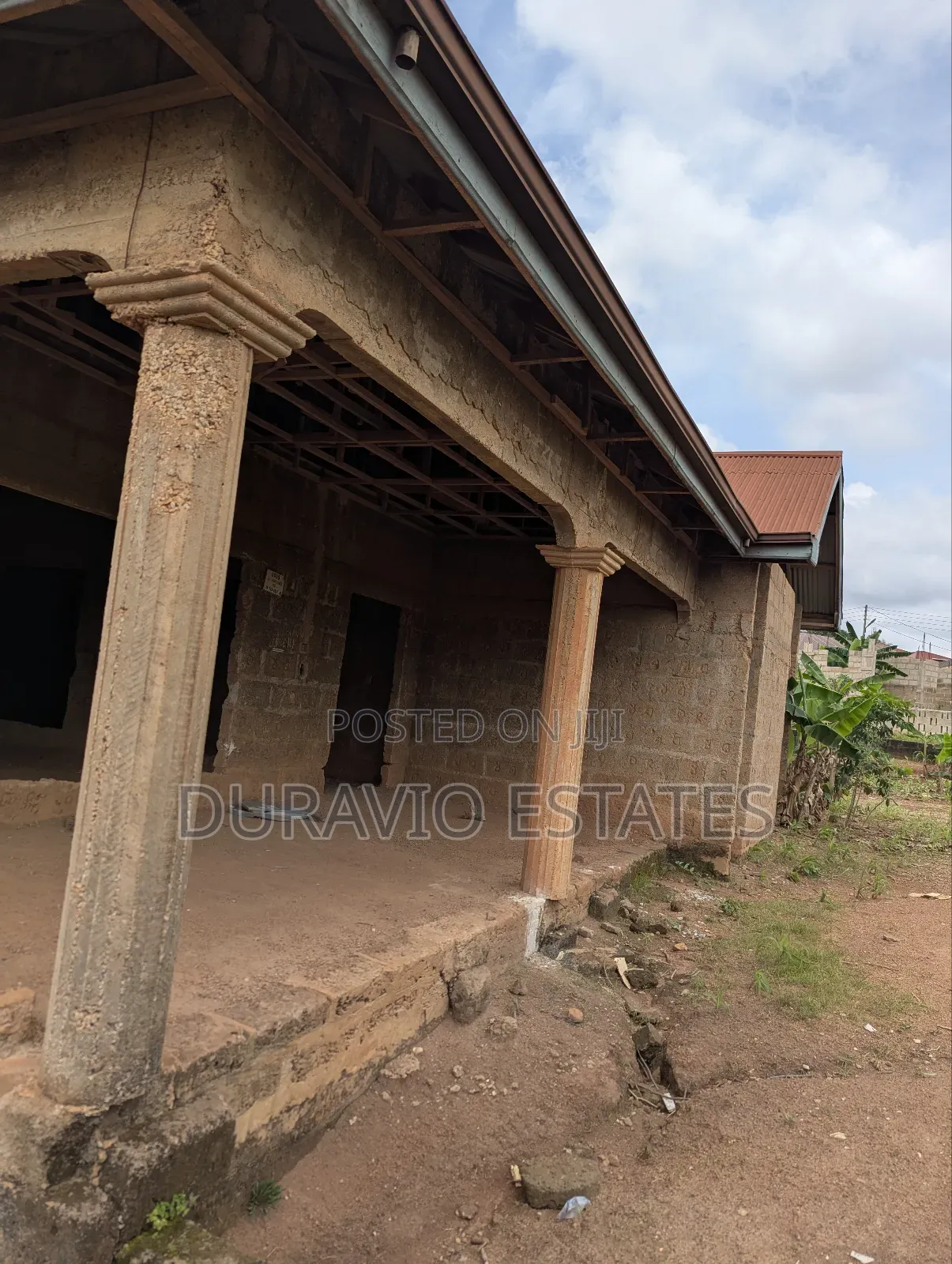 6bdrm House in Atwima Takyiman,, Kumasi Metropolitan for sale