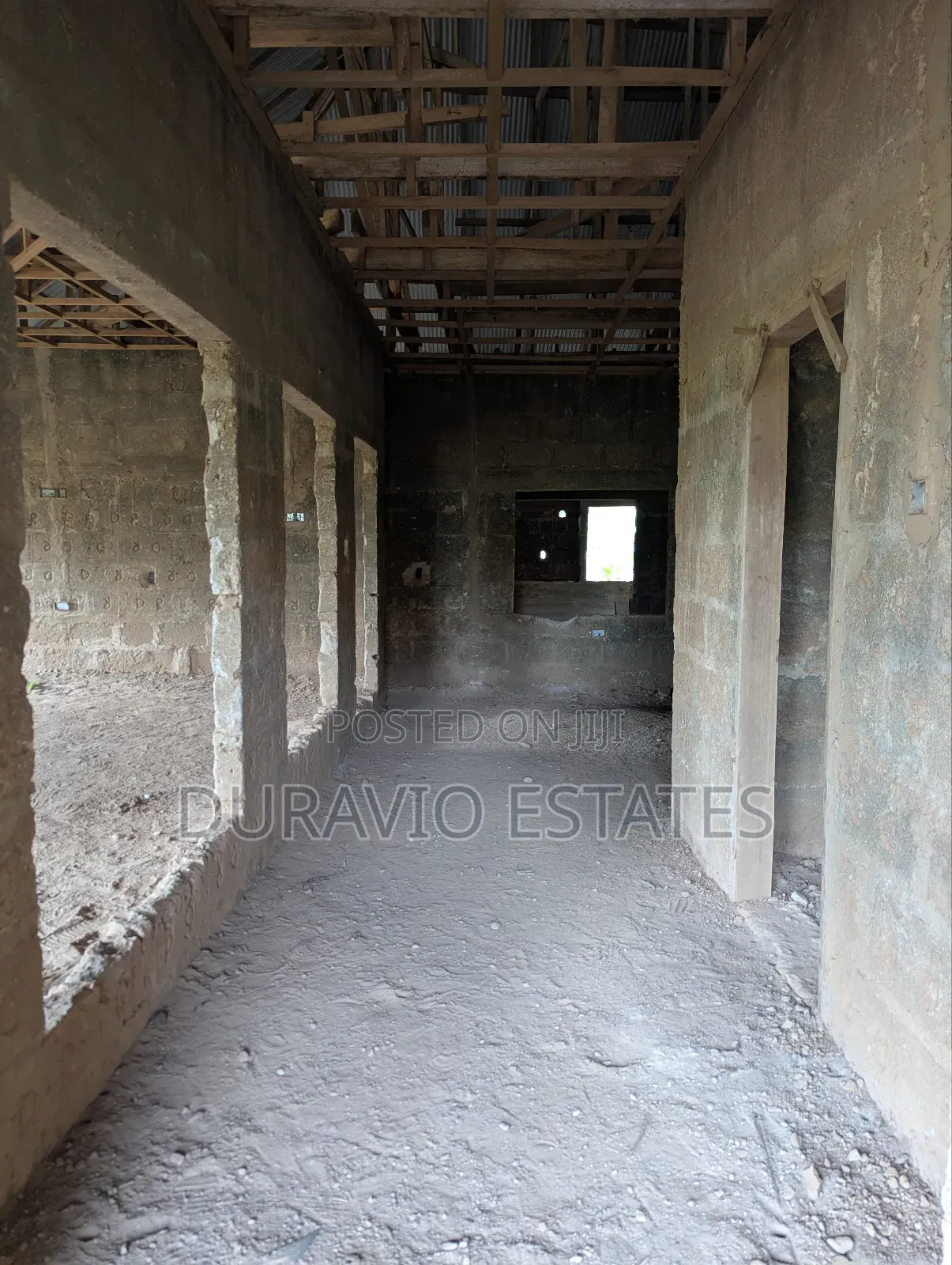 6bdrm House in Atwima Takyiman,, Kumasi Metropolitan for sale