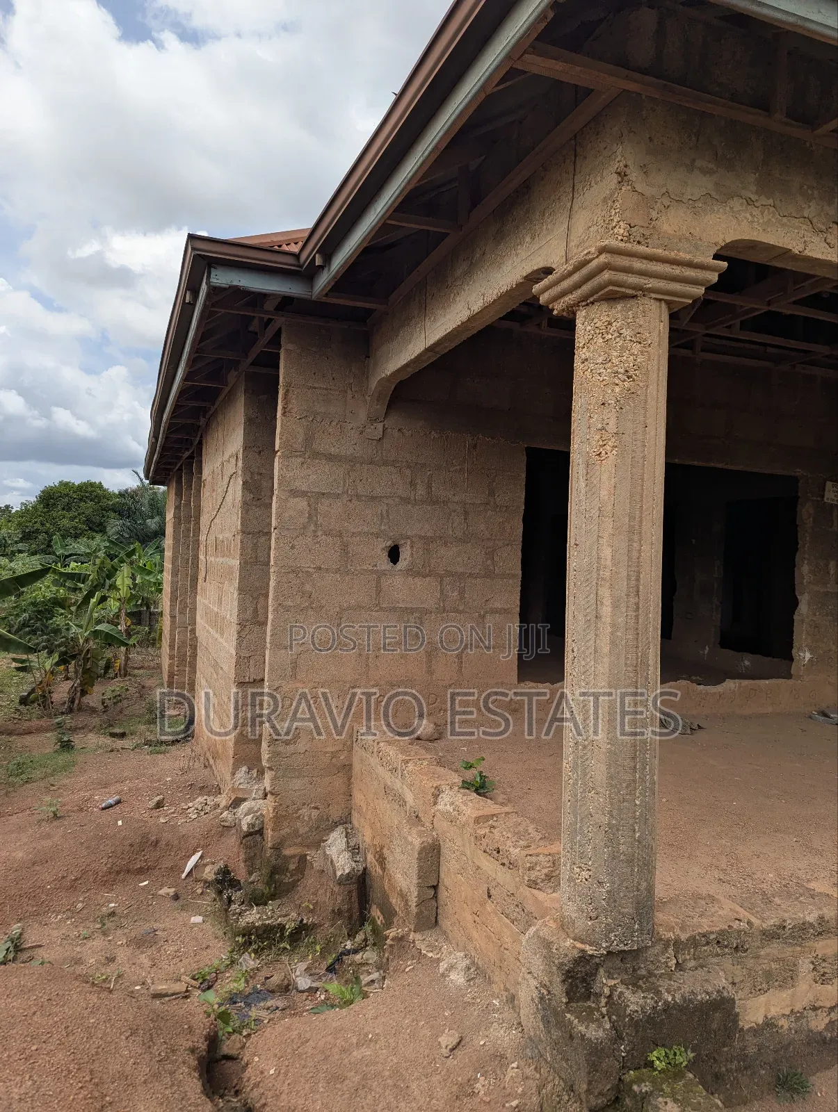 6bdrm House in Atwima Takyiman,, Kumasi Metropolitan for sale