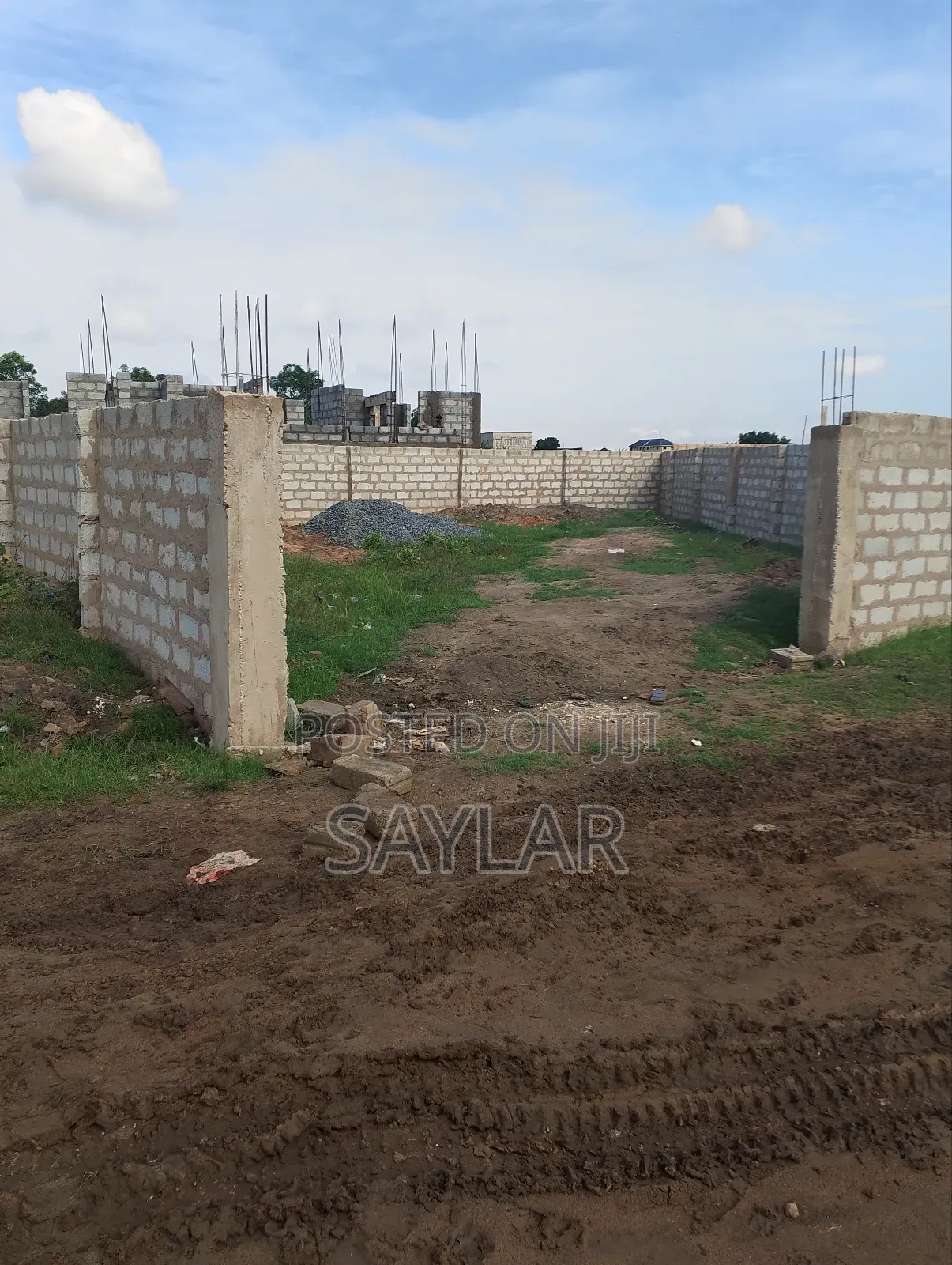 Full Plot Complete Fenced at Klagon for Sale