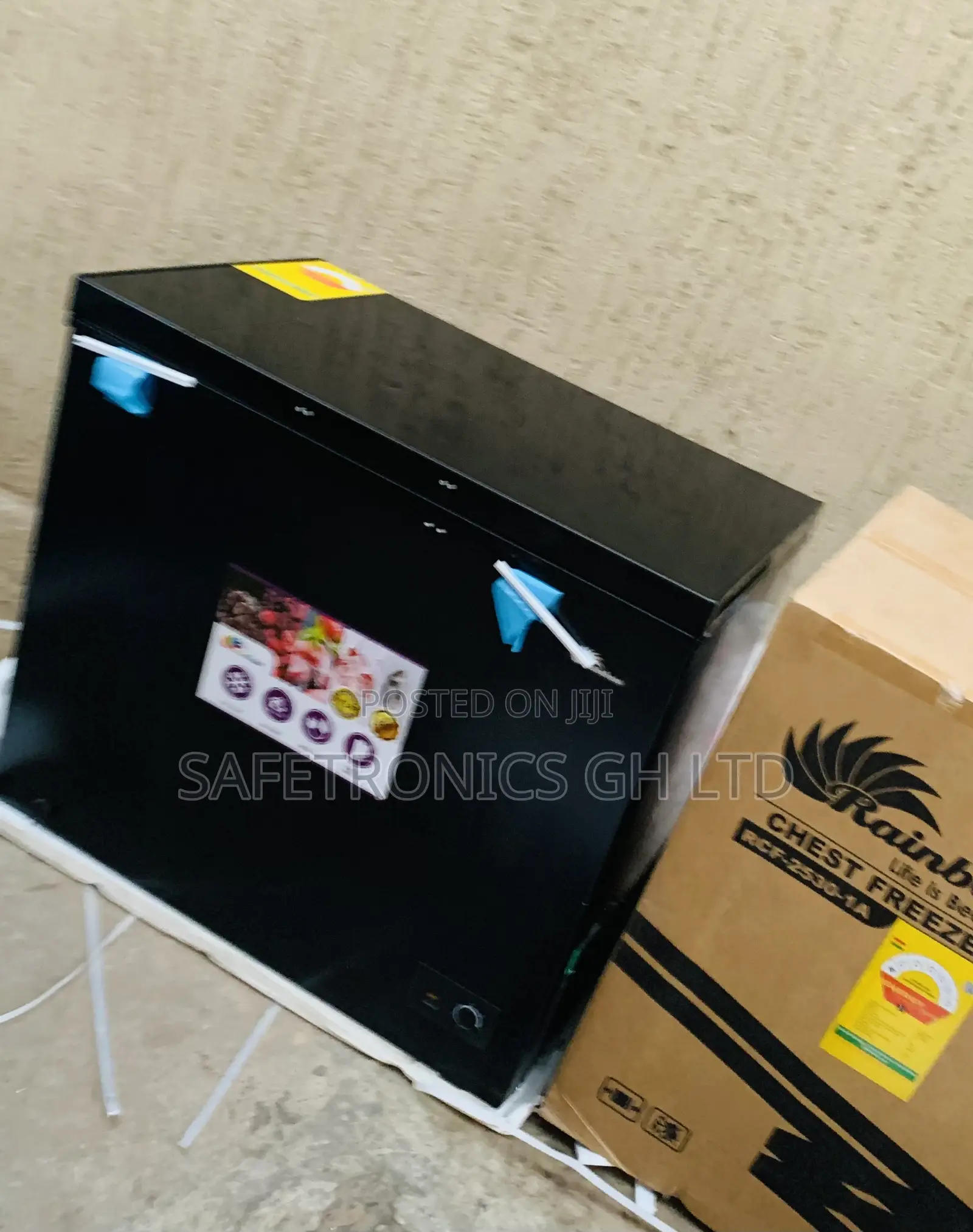 Rainbow Aquachill 200l RCF-2503-1a Singledoor Chestfreezer Electric