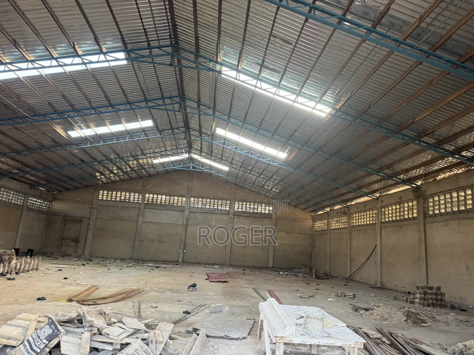 Newly Built 1300 SQM Warehouse for Rent