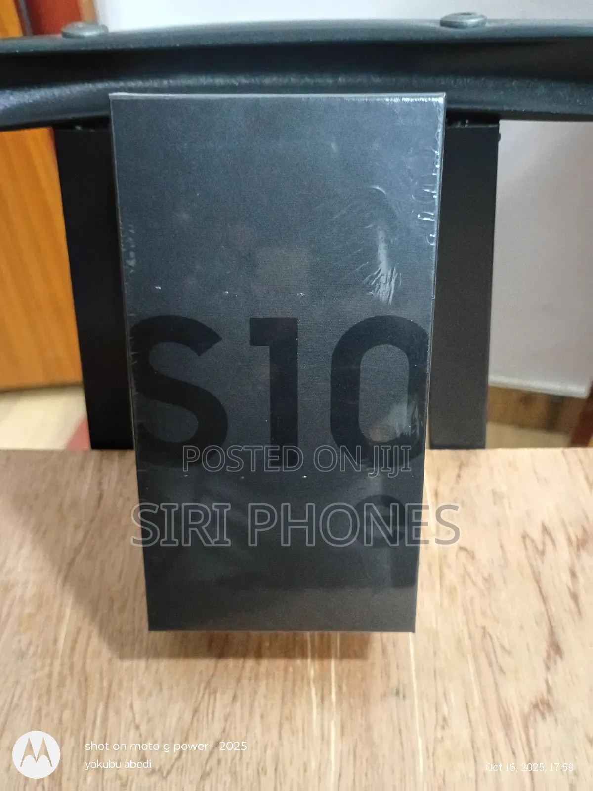 New Samsung Galaxy S10e 128 GB Gold