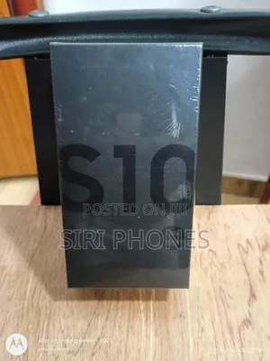 New Samsung Galaxy S10e 128 GB Gold