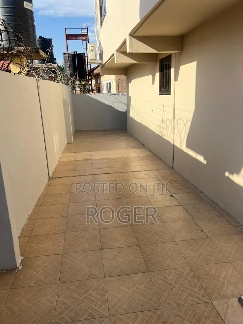 4bdrm House in Ashongman Estate for sale