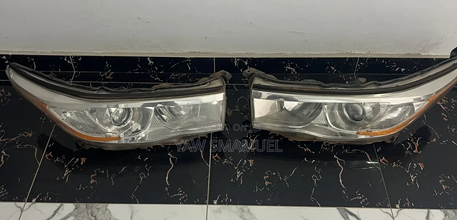 Toyota Highlander 2014,15,16 Headlight Pair