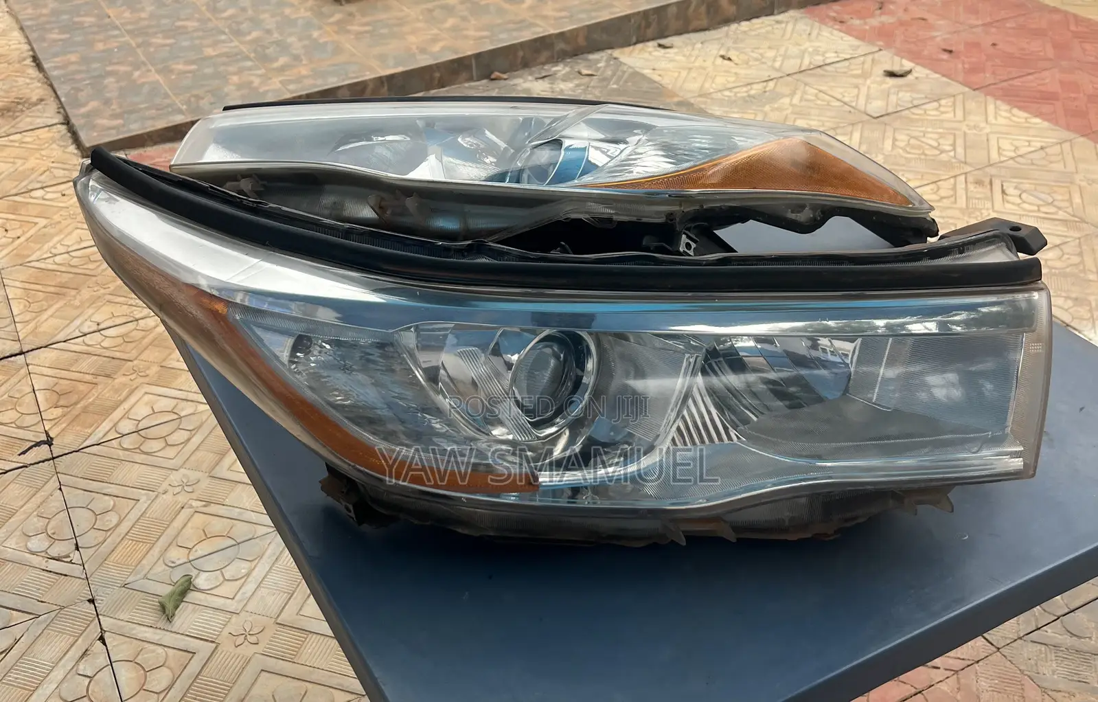 Toyota Highlander 2014,15,16 Headlight Pair