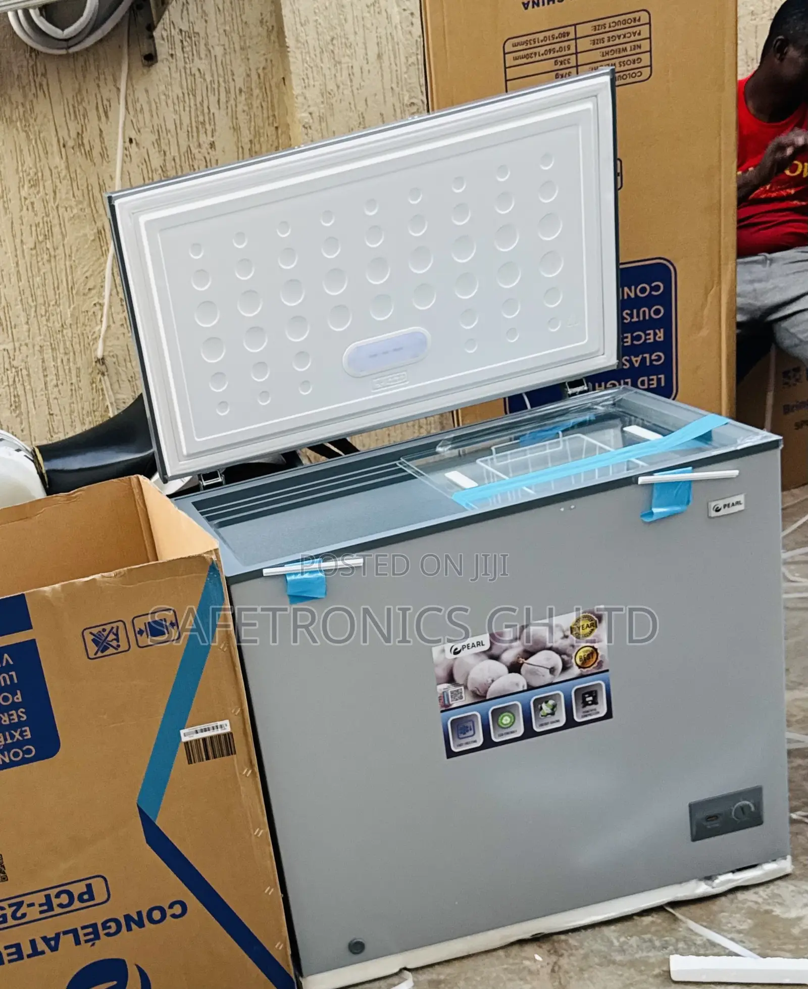 Massive PCF-2430-1a Pearl 1 Door Electric 200 Liters Chestfreezer